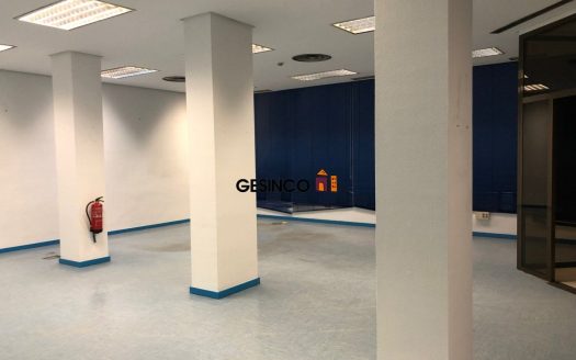 GRAN LOCAL COMERCIAL EN VENTA EN ONTINYENT – BUENA UBICACIÓN