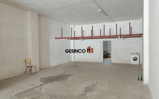 LOCAL COMERCIAL CON GRAN VISIBILIDAD