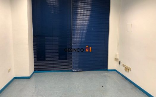 GRAN LOCAL COMERCIAL EN VENTA EN ONTINYENT – BUENA UBICACIÓN