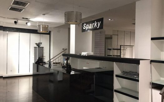 EXCELENTE LOCAL COMERCIAL CÉNTRICO EN ALQUILER