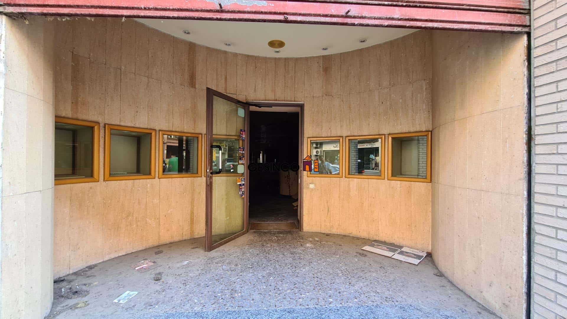 LOCAL COMERCIAL CON SALIDA DE HUMOS EN ALQUILER EN ONTINYENT
