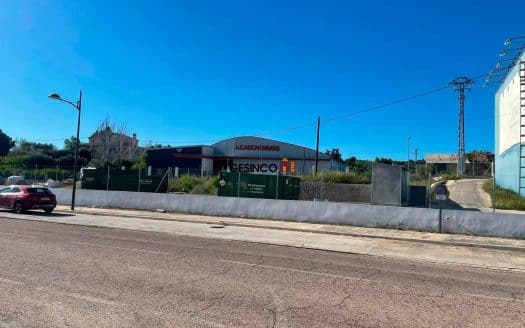 PARCELA DE SUELO INDUSTRIAL URBANO EN LA LLOSA DE RANES