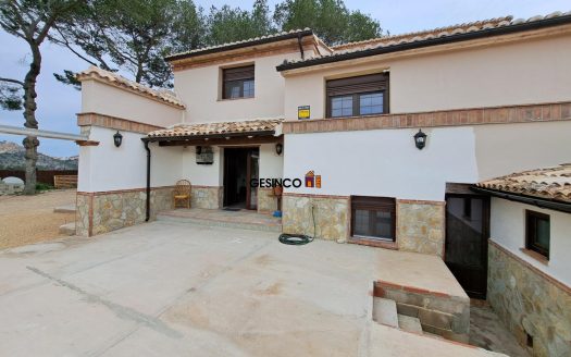 EXCLUSIVA FINCA MISTERO EN BIXQUERT EN VENTA