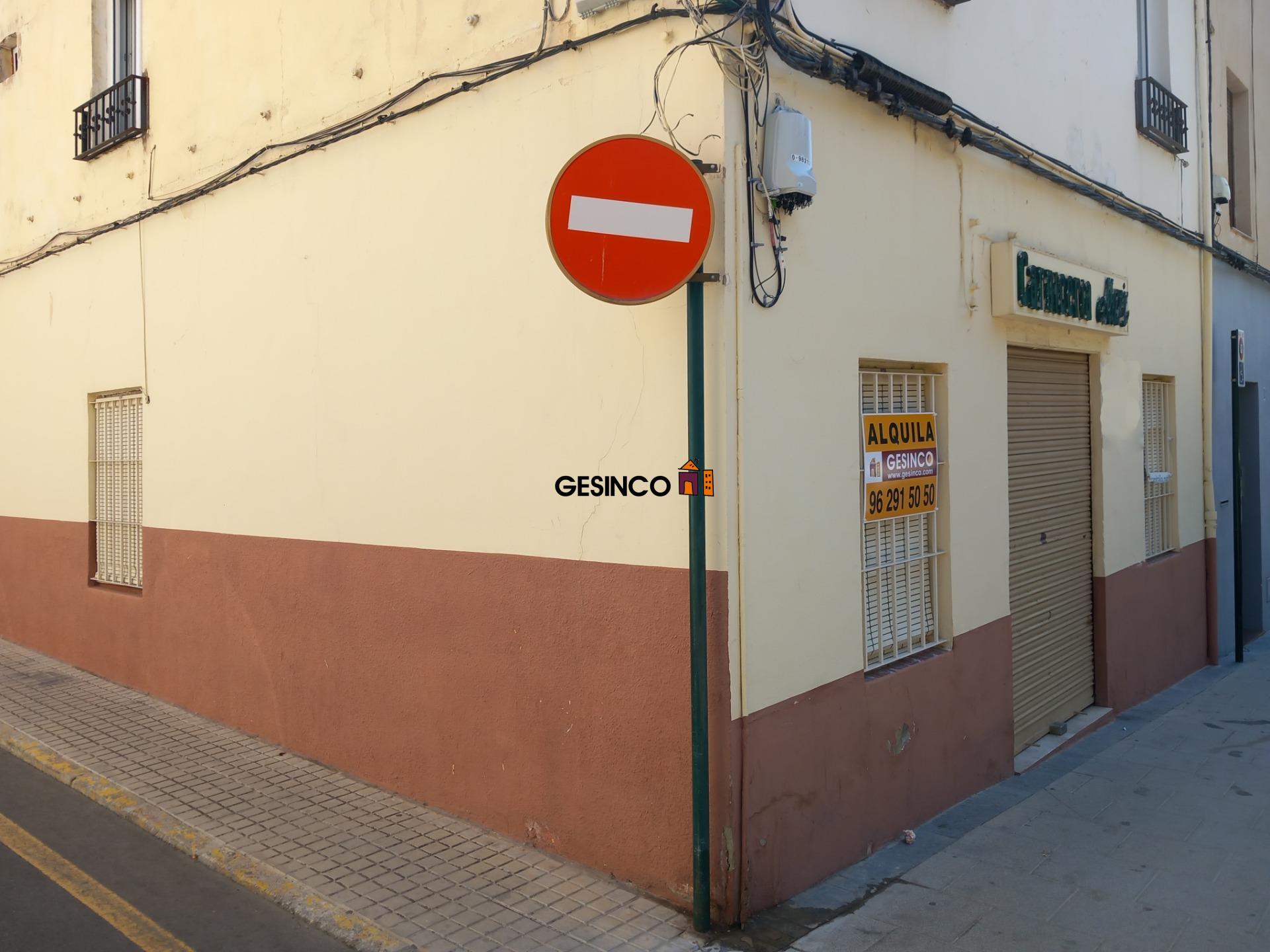 LOCAL COMERCIAL EN SAN RAFAEL