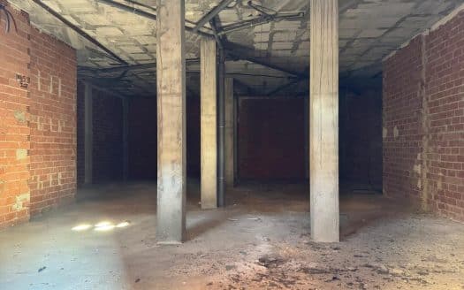 Tu proyecto empieza aquí — Local diáfano en calle Plus Ultra, Gandia