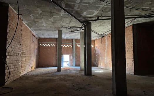 Tu proyecto empieza aquí — Local diáfano en calle Plus Ultra, Gandia