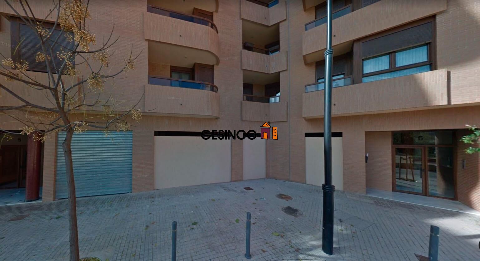 LOCAL COMERCIAL EN ALQUILER EN LA PLAZA AUSIAS MARCH – AREA 20