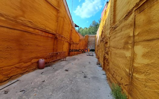 SOLAR EDIFICABLE EN BUENA ZONA