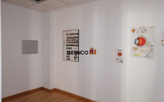 LOCAL COMERCIAL TOTALMENTE ACONDICIONADO EN VENTA