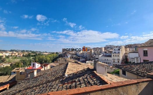 CASA PARA REFORMAR INTEGRAMENTE