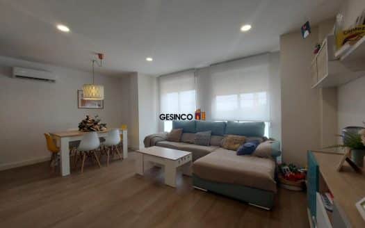 PISO EN TERCERA PLANTA CON ASCENSOR Y TRASTERO. EN BUEN ESTADO!!