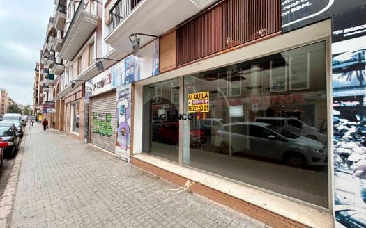 ESPACIOSO LOCAL CHAFLÁN SITUADO EN CALLE LA REINA