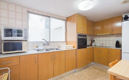 Amplio Piso con cochera cerrada en Venta en Gandía – Zona Corea