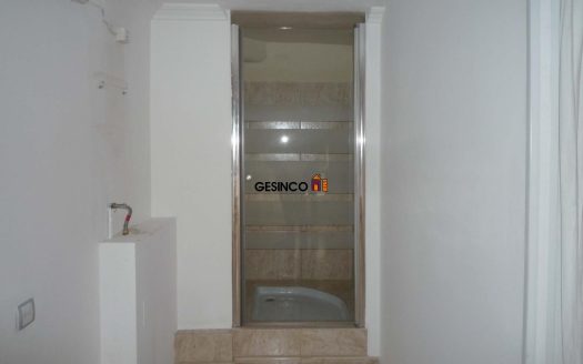 LOCAL ENTRESUELO EN VENTA O ALQUILER EN ONTINYENT