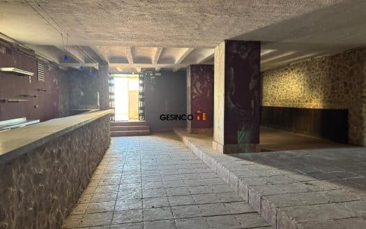 Local comercial en venta en Playa de Gandía – Oportunidad para reformar