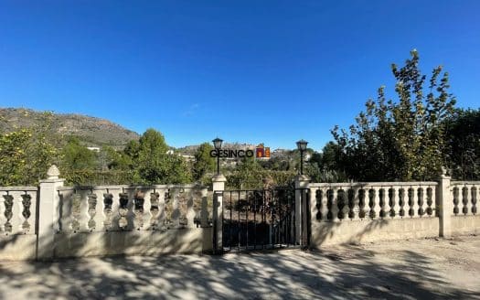 CHALET CON PISCINA BIEN SITUADO EN BIXQUERT-XÀTIVA