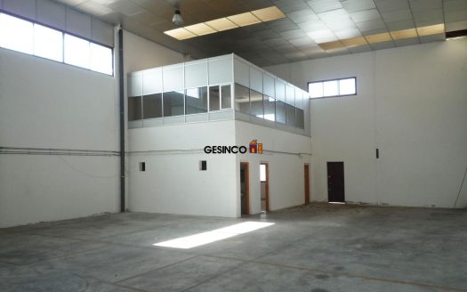 EXCELENTE NAVE INDUSTRIAL EN ALQUILER EN ONTINYENT