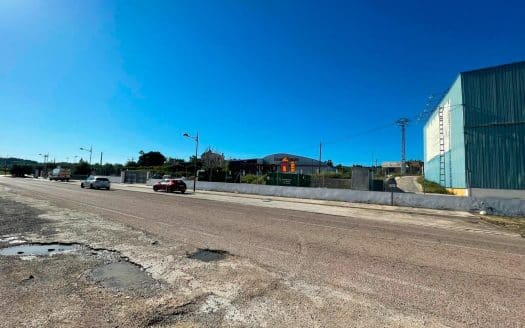 PARCELA DE SUELO INDUSTRIAL URBANO EN LA LLOSA DE RANES