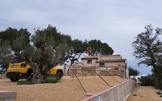 EXCLUSIVA FINCA MISTERO EN BIXQUERT EN VENTA