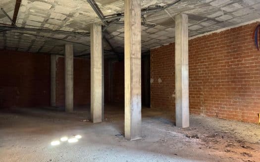Tu proyecto empieza aquí — Local diáfano en calle Plus Ultra, Gandia