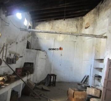 CASA PARA REFORMAR EN EL CENTRO DE LA CIUDAD