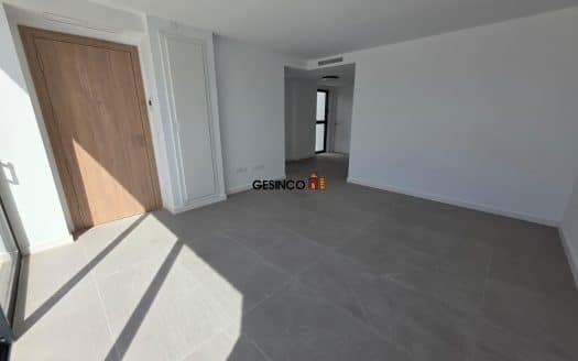 ÁTICO EN ALQUILER CON DOS TERRAZAS