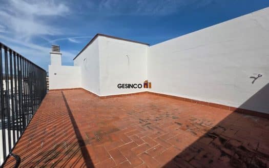 ÁTICO EN ALQUILER CON DOS TERRAZAS