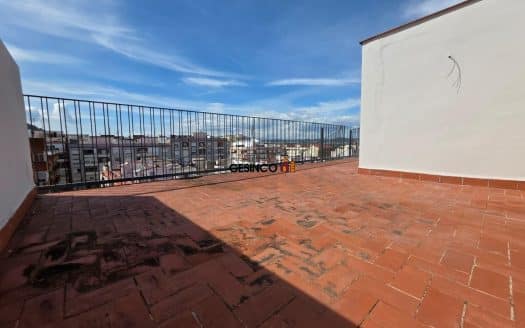 ÁTICO EN ALQUILER CON DOS TERRAZAS