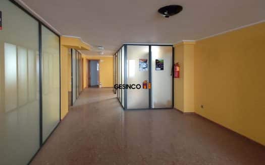 LOCAL COMERCIAL EN PLANTA ENTRESUELO EN VENTA Y ALQUILER