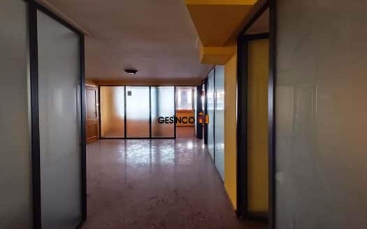 LOCAL COMERCIAL EN PLANTA ENTRESUELO EN VENTA Y ALQUILER