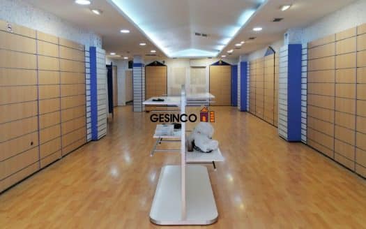 LOCAL COMERCIAL TOTALMENTE ACONDICIONADO
