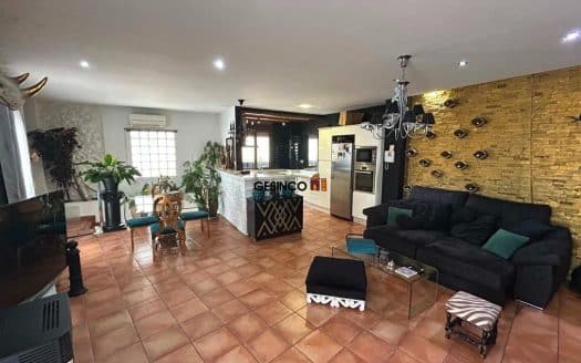 CASA DE PUEBLO REFORMADA CON TERRAZA