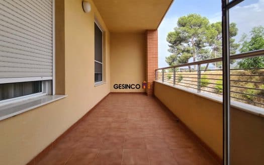 PISO CON GARAJE EN ALQUILER EN ONTINYENT