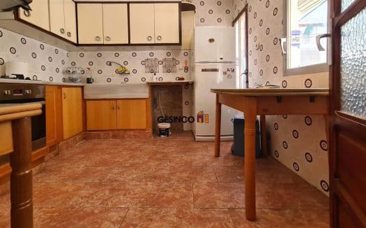 CASA PARA REFORMA EN VENTA EN AIELO DE MALFERIT
