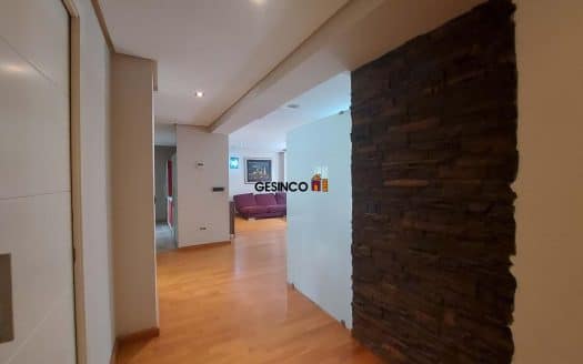 VIVIENDA EN TERCERA PLANTA CON ASCENSOR ¡¡CÉNTRICA!!