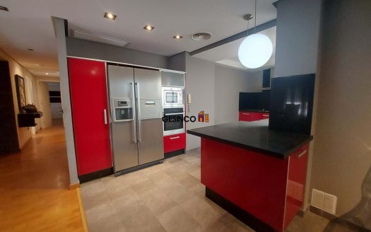 VIVIENDA EN TERCERA PLANTA CON ASCENSOR ¡¡CÉNTRICA!!