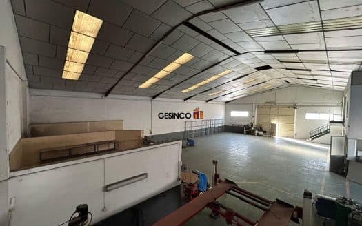 NAVE INDUSTRIAL EN ALQUILER BIEN SITUADA