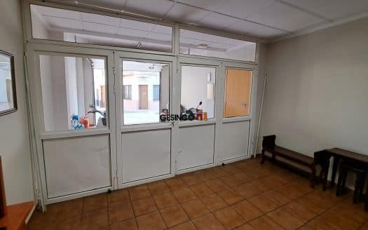 LOCAL EN MUY BUEN ESTADO